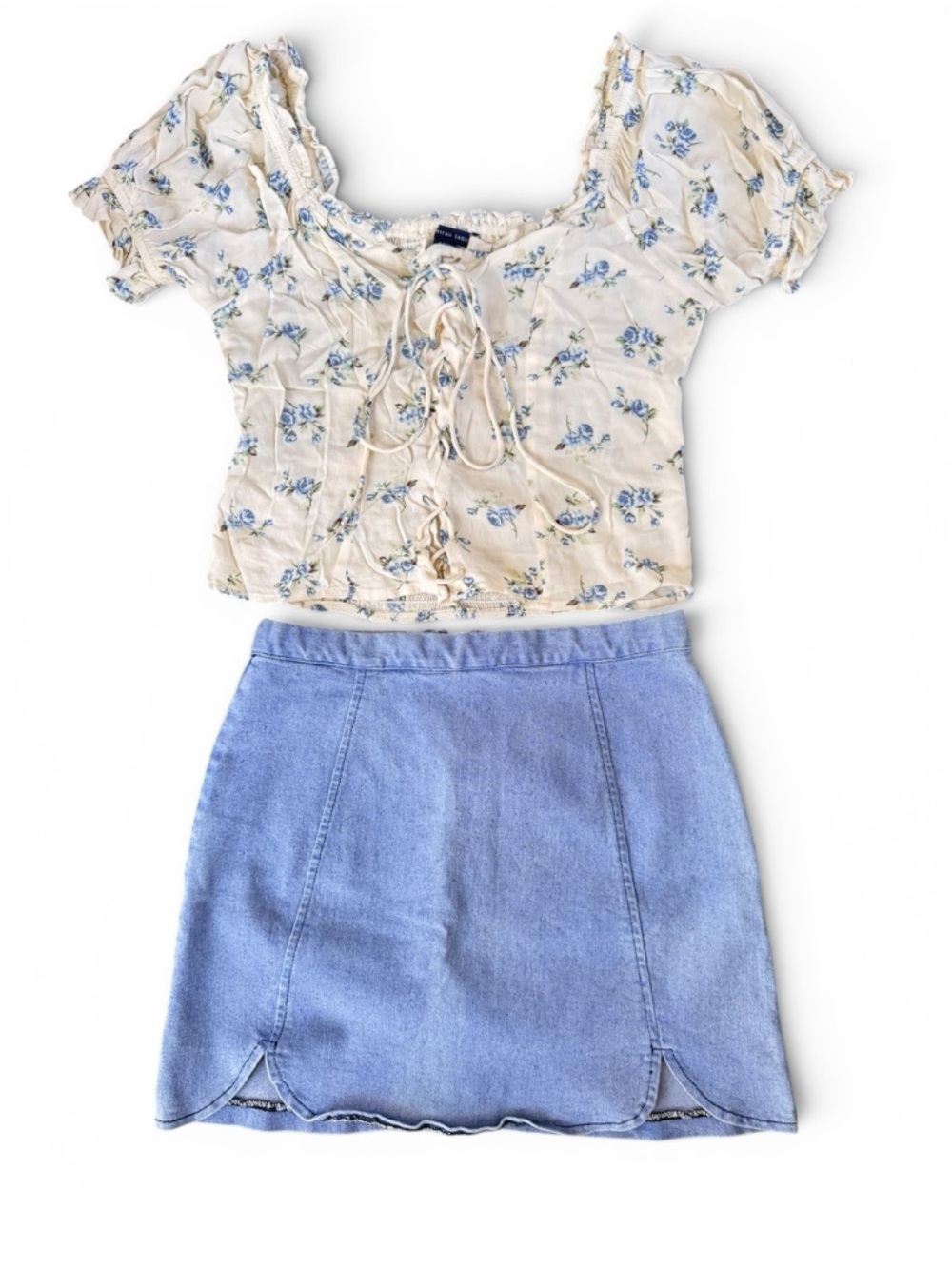 Brandy Melville 🛍️Skirt Set Blue Denim Mini Skirt American Eagle Floral Crop Top